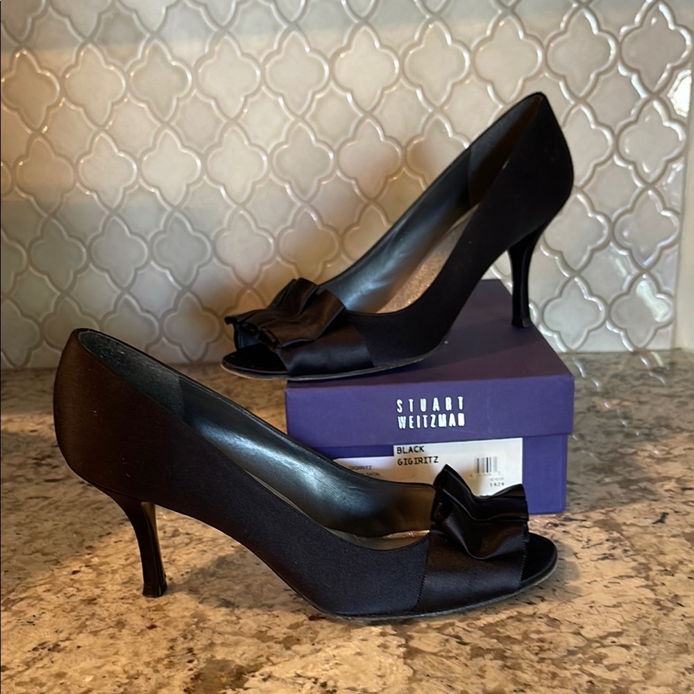 Stuart Weitzman Black Satin Gigiritz Heels